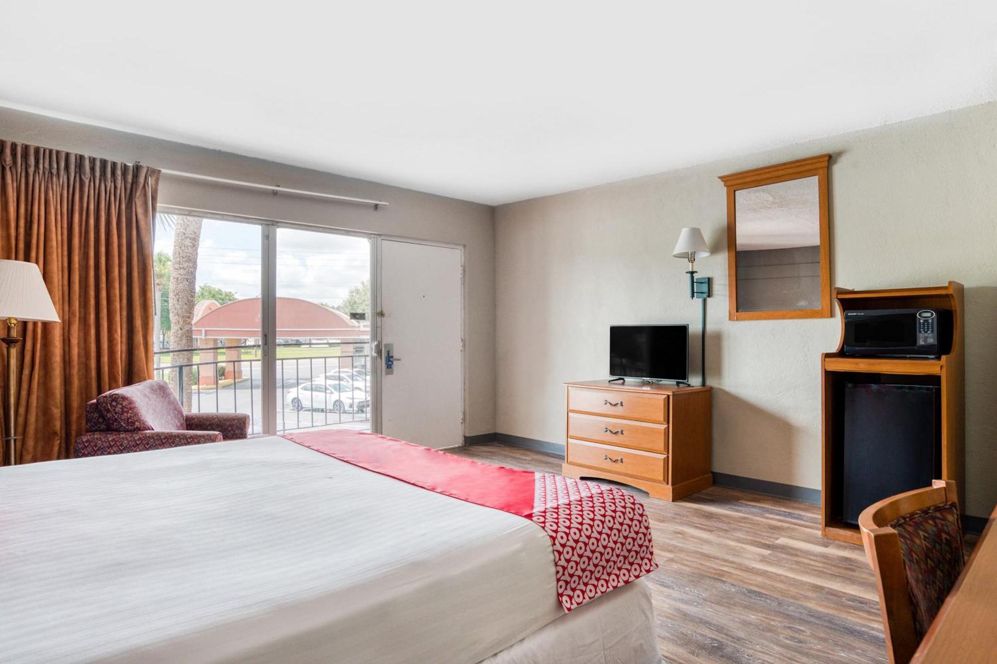 Oyo Hotel Mustang Silver Spring Fl 실버스프링 외부 사진